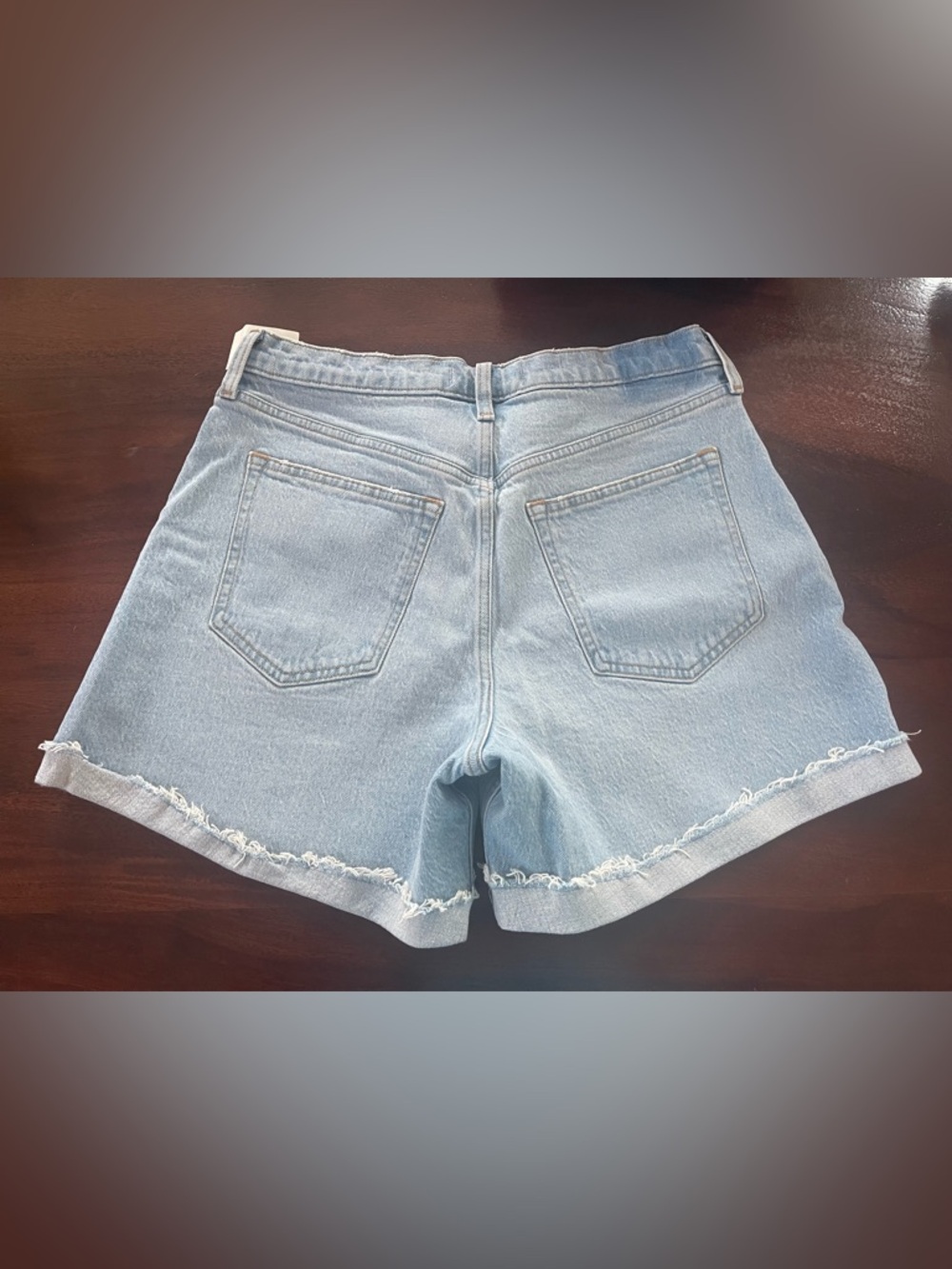 Abercrombie & Fitch Curve Love Mid Rise Baggy Short - Picture 2 of 3